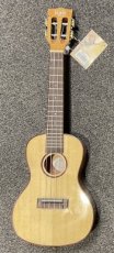 concert ukelele UKC 830