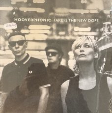 Hooverphonic: Fake is the new Dope
