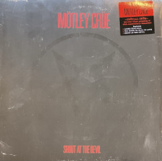 Mötley Crüe: Shout at the Devil