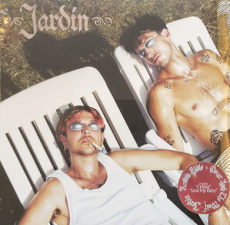 Oscar and the Wolf: Jardin